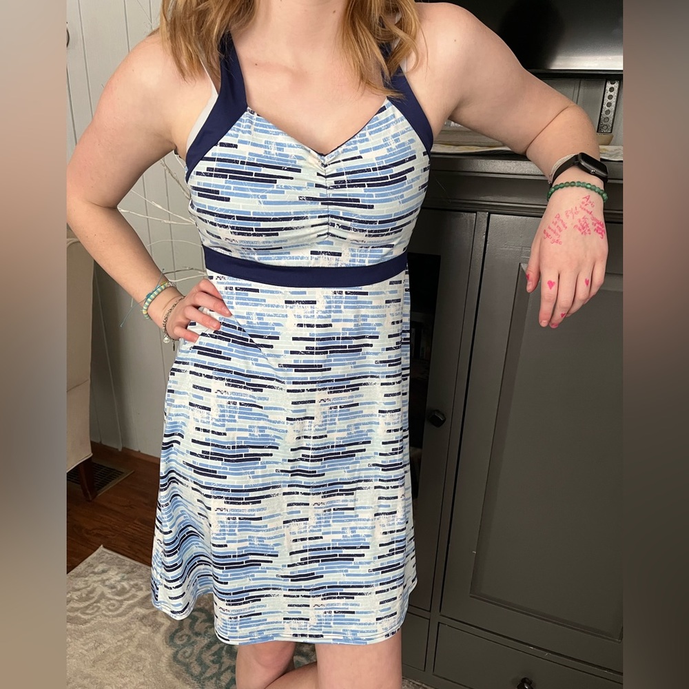 SOYBU woman’s dress size medium. Pretty blue colors. Perfect for summer